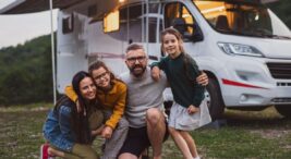 Karavan Hayatı Yaşayan Ünlüler