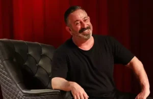 Sadece 10 Parça Kıyafetle Yaşayan Minimalist Ünlüler ve Marka Tercihleri