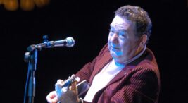 Çalışmadan Zengin Olan Şarkıcılar