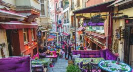 Cihangir'den Zekeriyaköy'e Taşınan Ünlüler: Lüks Ev Taşıma ve Nakliye Masrafları