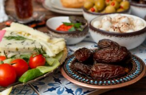 Sahurda Tok Tutan Tarifler: Diyetisyen Eşliğinde Beslenen Ünlülerin Sahur Menüleri
