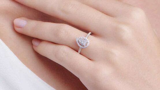 Sevgililer Gününde Ünlülere Gelen En Pahalı Hediyeler: Pırlanta Baget Yüzükler ve Marka Çantalar