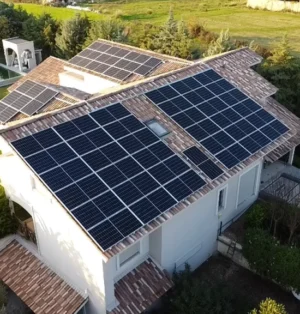 2026 Elektrik Faturasına Son Veren Ünlüler: Villa Güneş Paneli Kurulum Maliyeti