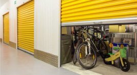 Eşya Depolama Hizmeti Kullanan Ünlüler: Fazla Eşyalarını Hangi Depolarda Saklıyorlar?