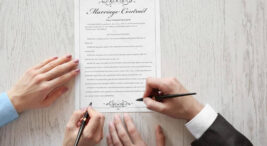 Evlilik Sözleşmesi İmzalayan Ünlüler: Boşanma Durumunda Mal Paylaşımı Nasıl Olacak?