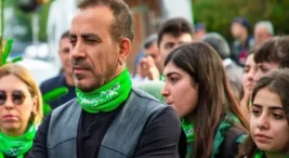 2026 Ramazan Kolisi Dağıtan Yardımsever Ünlüler: Erzak Paketi Fiyatları ve İçerikleri