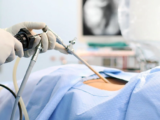 Fıtık Ameliyatı Olan Ünlüler: Bel Fıtığı İçin Hangi Doktorları ve Hastaneleri Seçtiler?