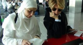 Ramazan'da Umreye Giden Ünlüler: VIP Umre Turları ve Mekke'de Kaldıkları Otellerin Gecelik Fiyatları