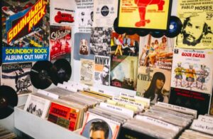 Plak Koleksiyonu Yapan Ünlüler: Analog Dünyanın İzinde