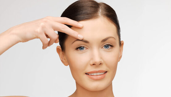 2026 Ameliyatsız Göz Çevresi Gençleştirme: Fokus Ultrason ve Altın İğne Rehberi