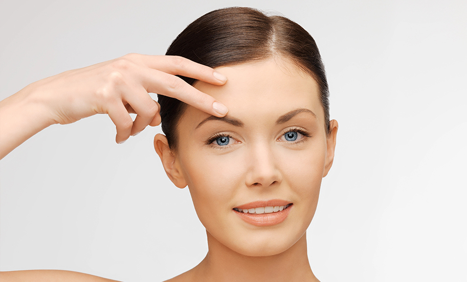 2026 Ameliyatsız Göz Çevresi Gençleştirme: Fokus Ultrason ve Altın İğne Rehberi