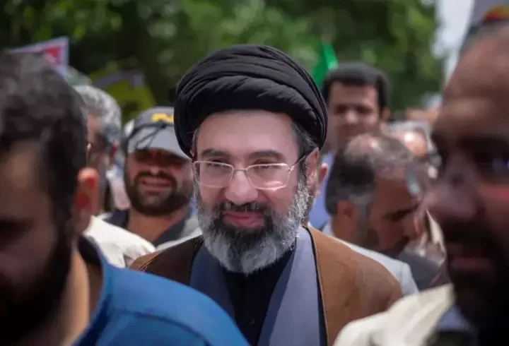 (Seyyid Mücteba Hüseyni Hamaney