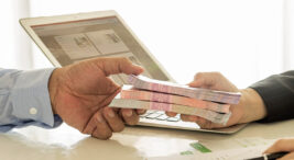 2026 Ramazan Bayramı öncesi sıfır faiz müjdesi! Faizsiz bayram kredisi kampanyaları, nakit avans veren bankalar ve karşılaştırmalı liste bu dev rehberde.