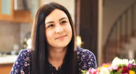 5 Sırrıyla Yasemin Sakallıoğlu: Sosyal Medyadan Dev Sahnelere